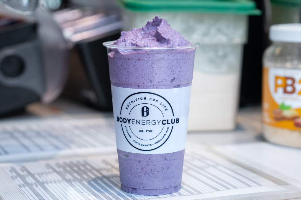 Freshly made Blueberry Açai smoothie in togo cup