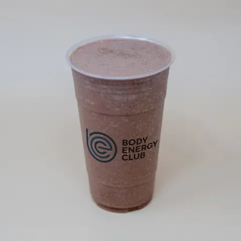 Thunder Coffee Smoothie in 24 oz togo cup.
